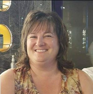 Meet your Posher, Stacy